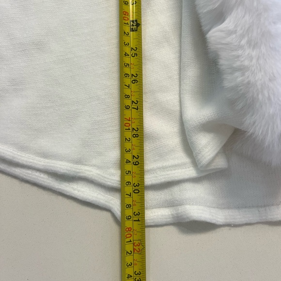 FAUX FUR Trim Poncho | Ivory White | Glam Wedding Winter Chic | One Size - Picture 5 of 7